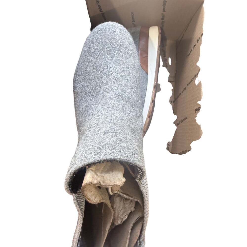BOC Women’s 8.5 Gray Chelsea Ankle Boots Brown Leather Trim Pull On Booties